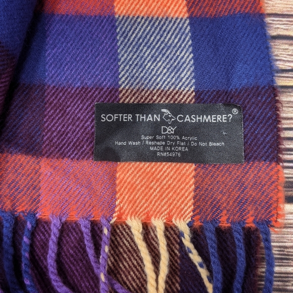 D&Y SOFTER THAN CASHMERE Plaid Colorblock Scarf - Picture 2 of 3